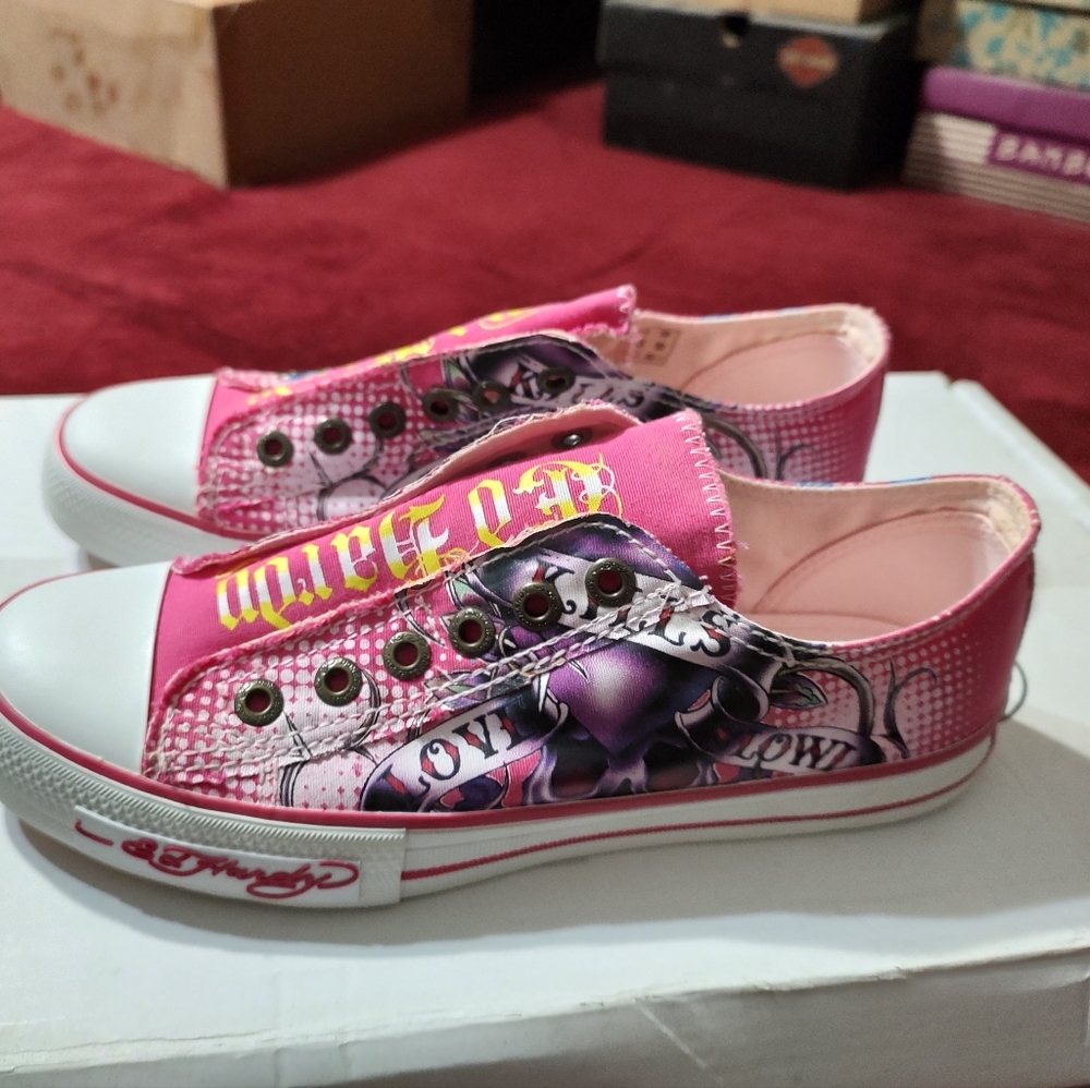 Fuchsia Multicolor Sneakers